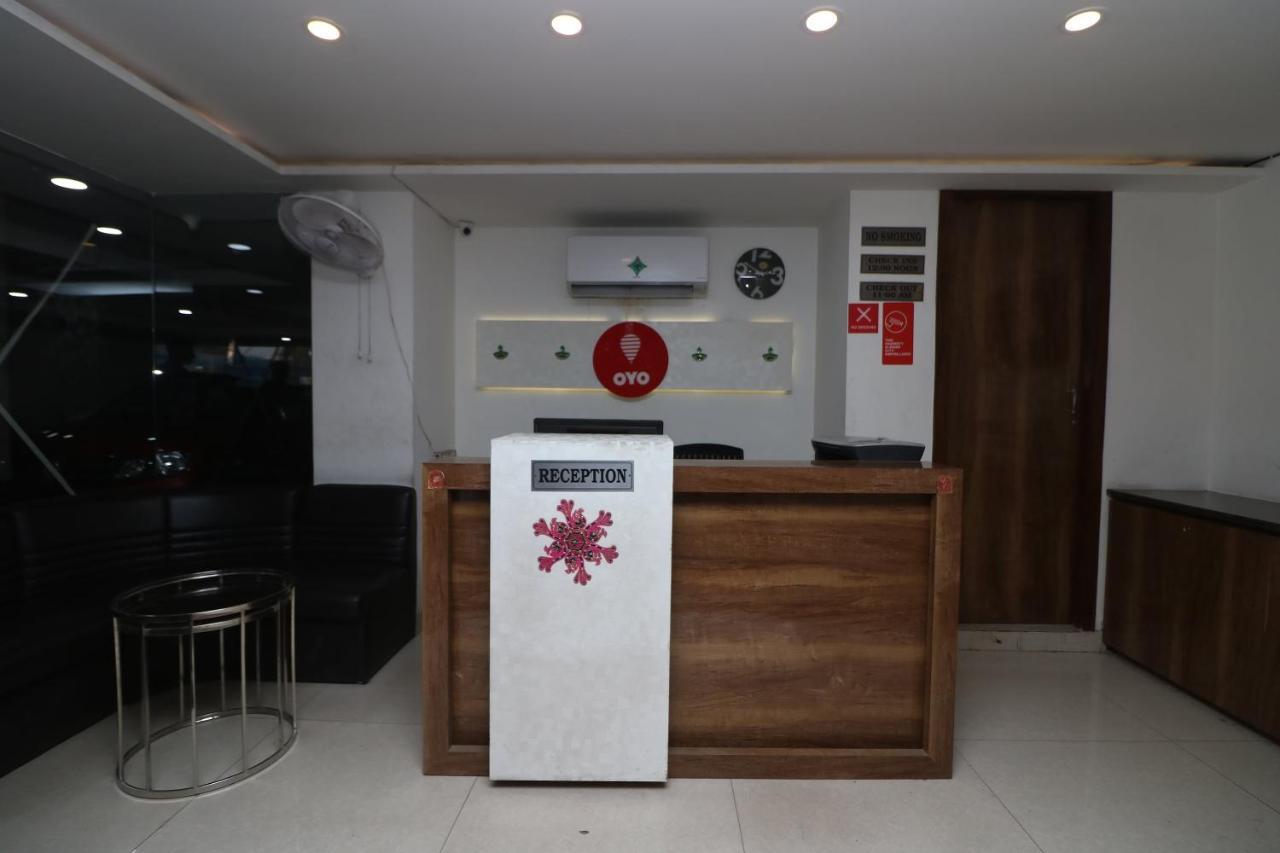 Oyo 9999 Hotel La Wisteria Delhi  Luaran gambar
