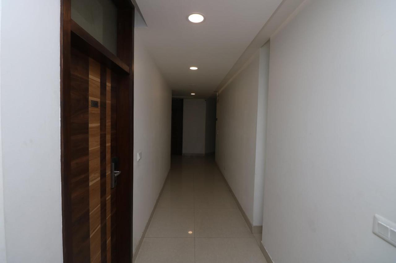 Oyo 9999 Hotel La Wisteria Delhi  Luaran gambar