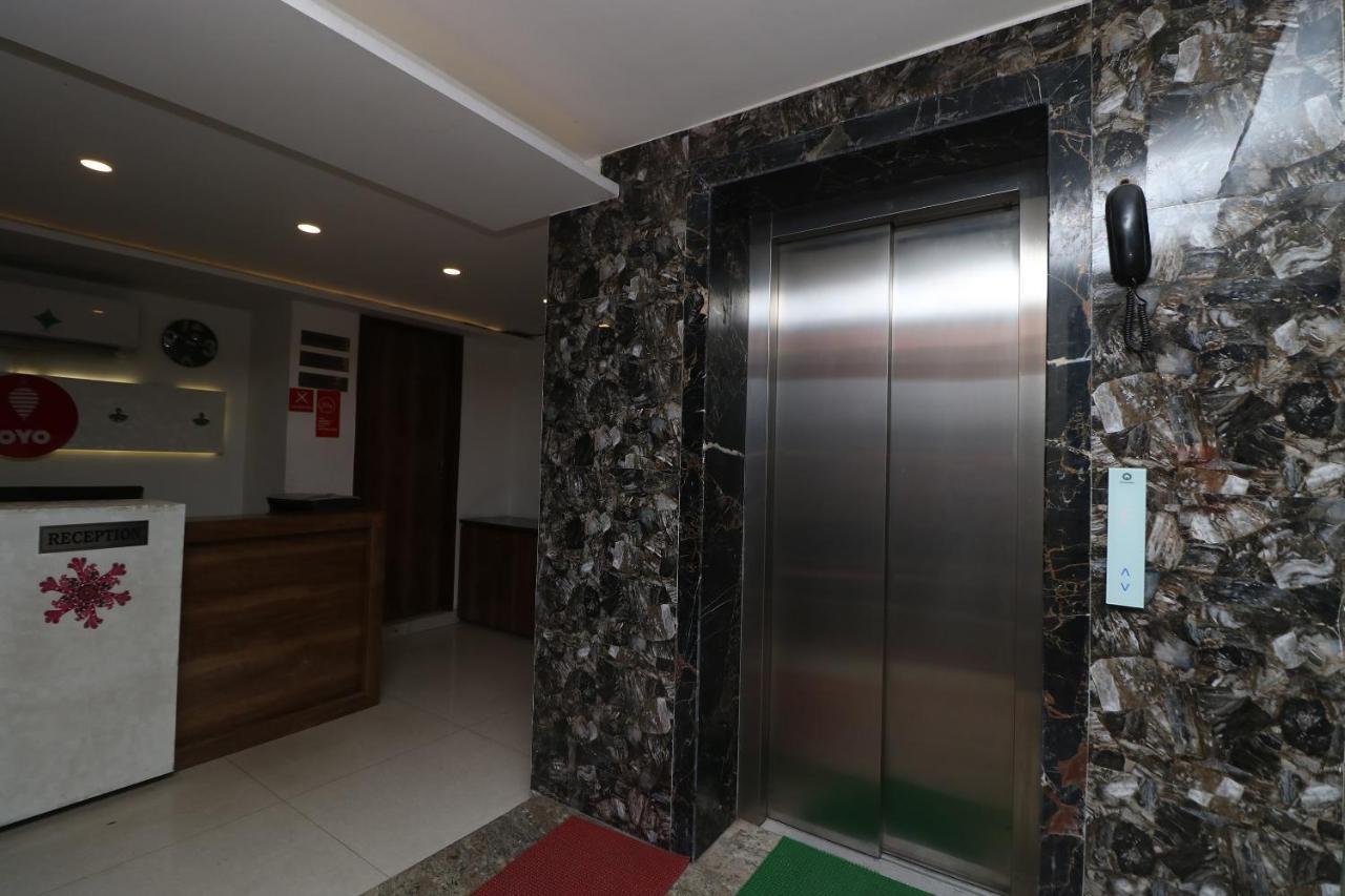 Oyo 9999 Hotel La Wisteria Delhi  Luaran gambar